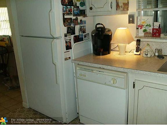 4th image of 420 SW Natura Ave
