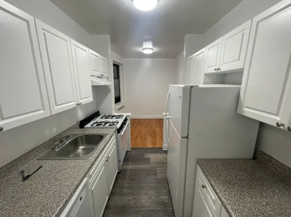 65-65 Booth Street image 7 of 9