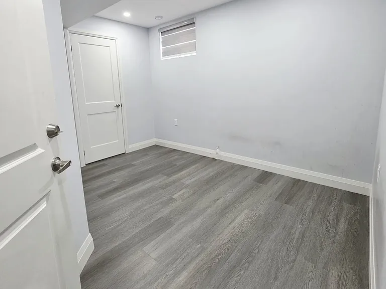 3756 Stewart Ave #BASEMENT — Photo 11