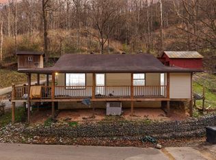 50 John Mullins Cemetery Rd, Vicco, KY 41773