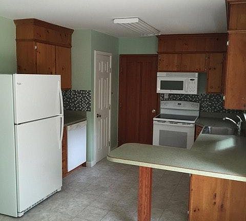 5th image of 429 Nicewood Dr