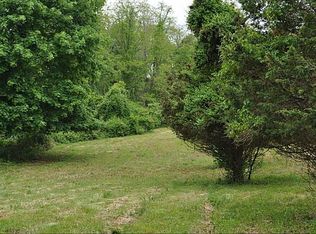 206 Poppasquash Rd, Bristol, RI 02809