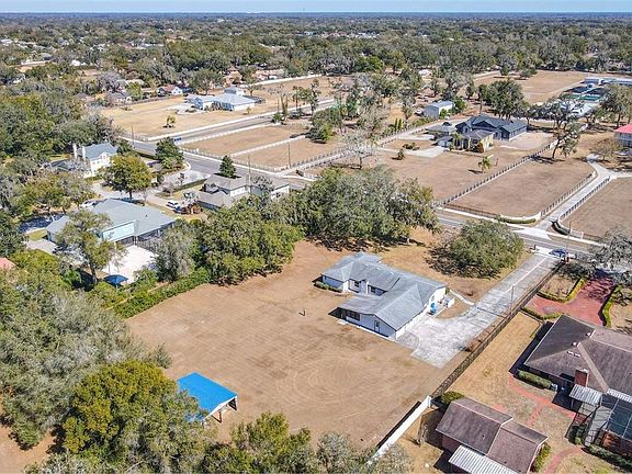 5th image of 1700 S Miller Rd