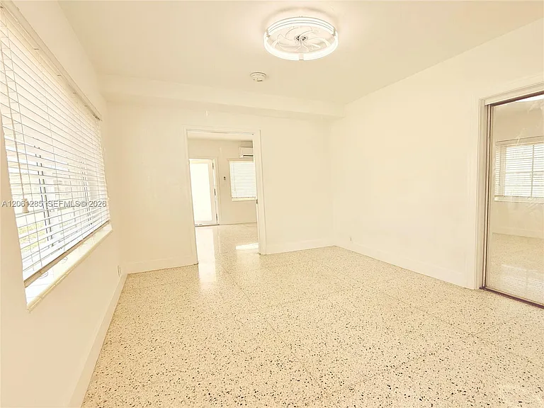 7400 Harding Ave #5 — Photo 1