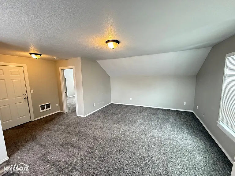 205 N Naches Ave — Photo 6