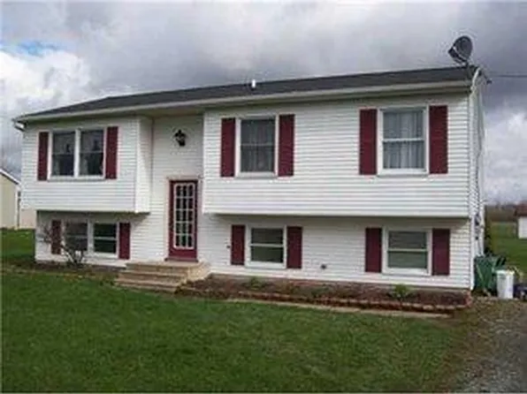 5877 Dunnigan Rd, Lockport, NY 14094