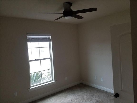 3rd image of 1879 Poeyfarre Dr