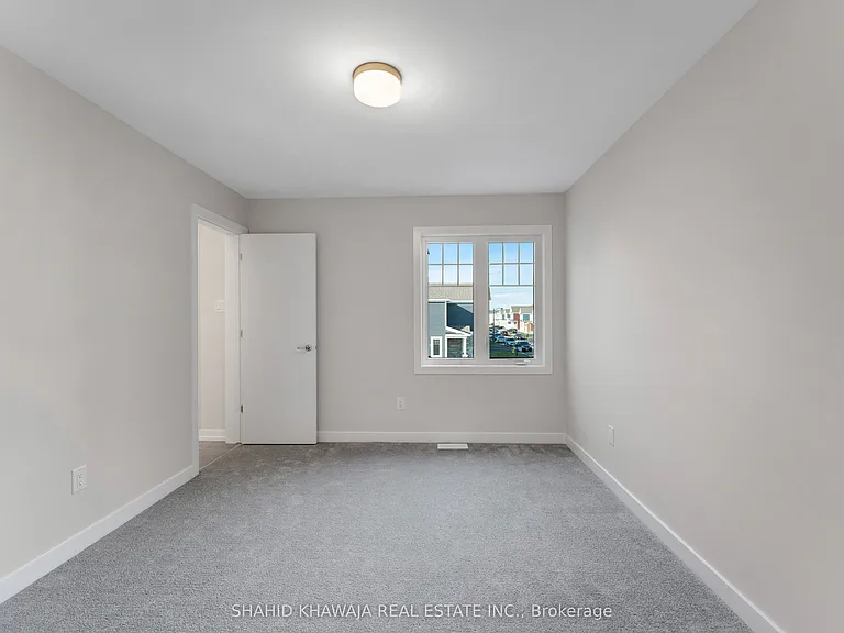 93 Hackamore Cres — Photo 29