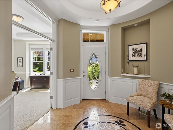 2nd image of 726 S 38th Court