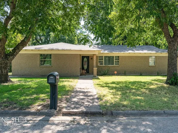501 Ridgeway St, Clyde, TX 79510