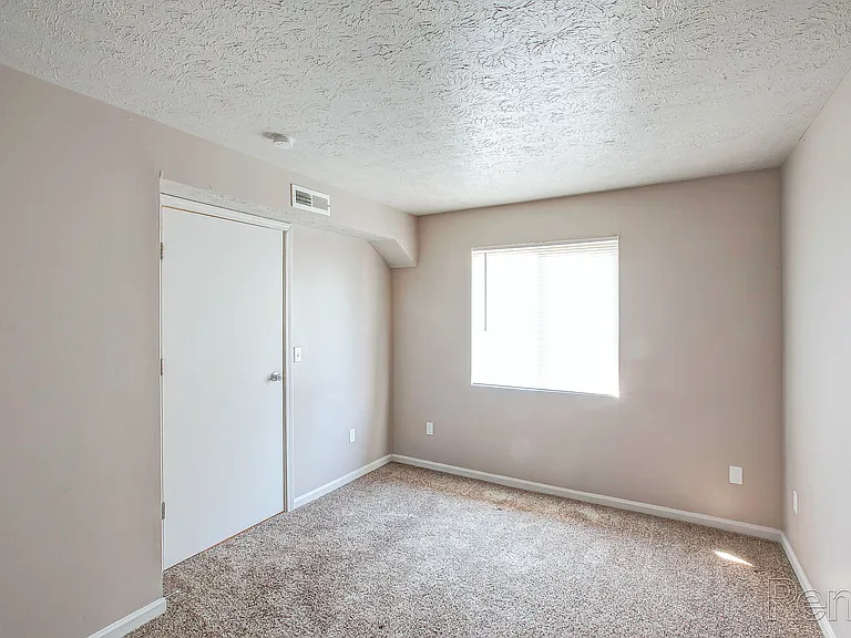 Prairie Green Apartment Homes — Photo 18