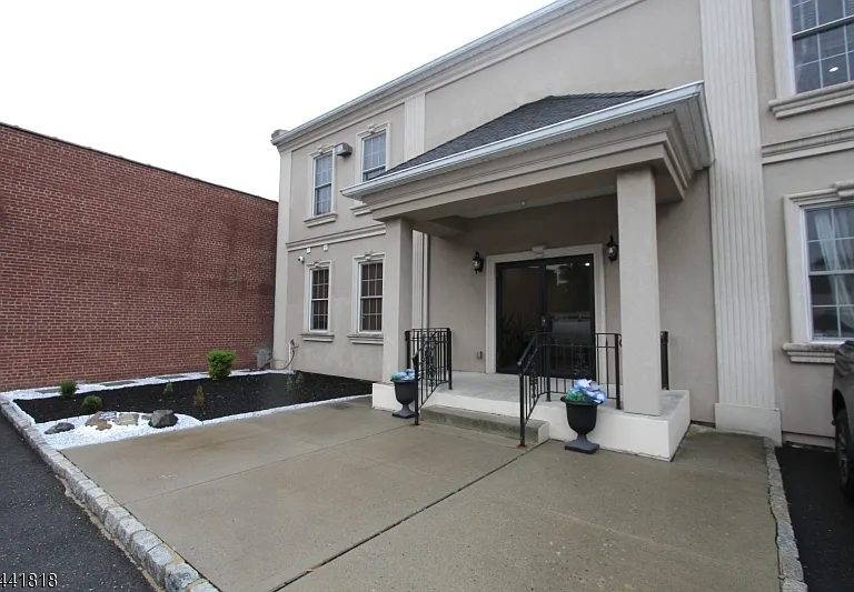 1 John St #1 — Photo 4