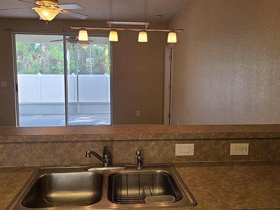5th image of 3647 Mount Carmel Ln