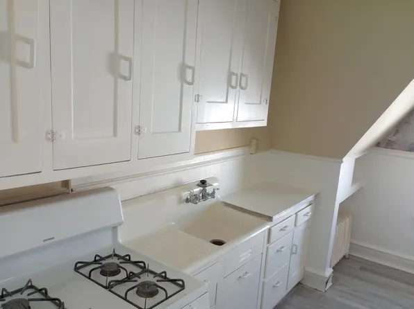 264-266 State St, Nanticoke, PA 18634