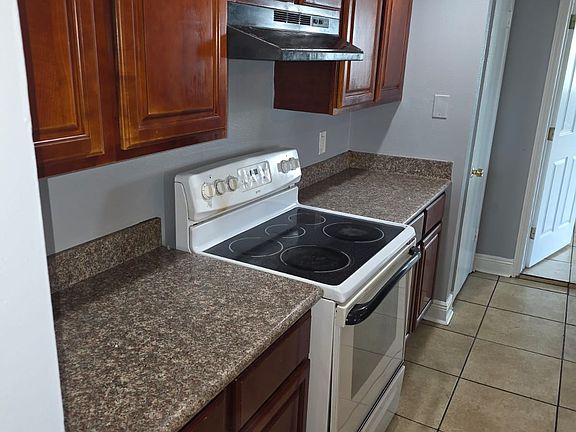 3rd image of 6320 Riverside Dr #393