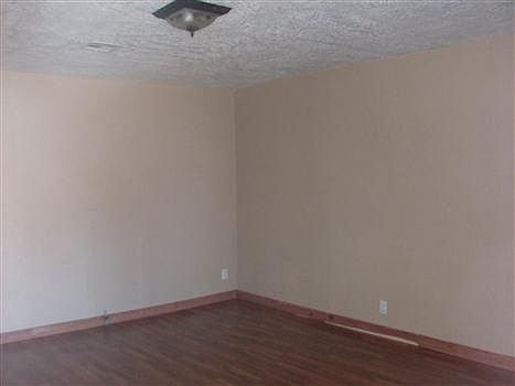 4th image of 720 W Ash St