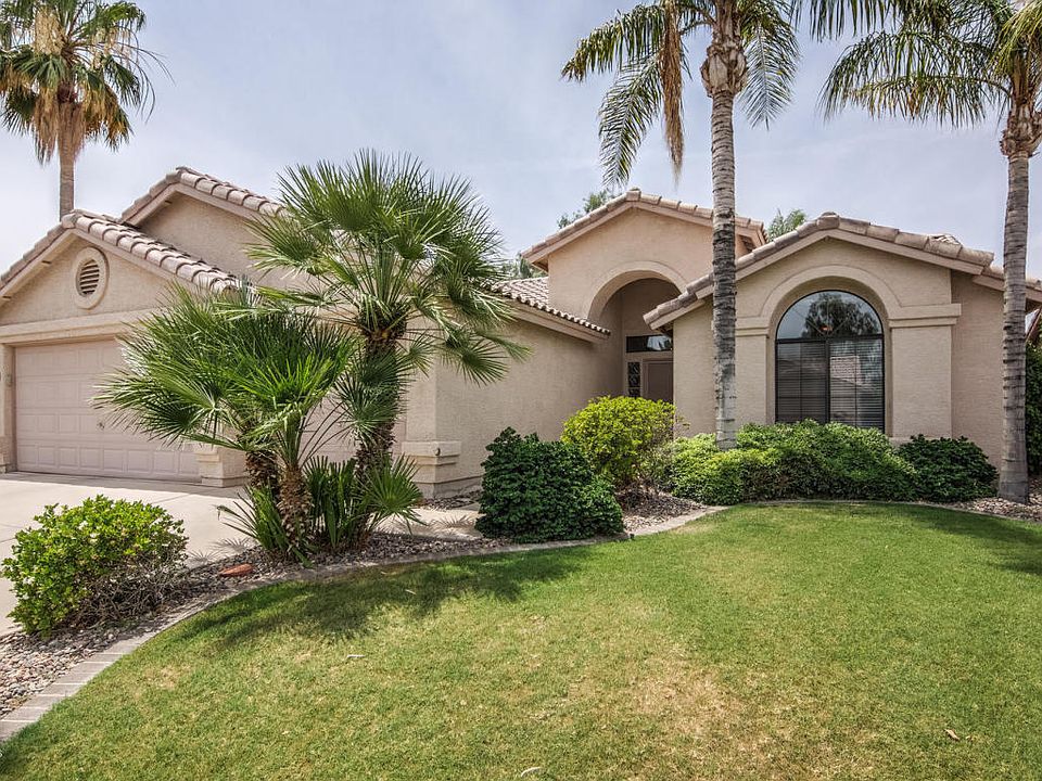 2nd image of 1241 W Honeysuckle Ln