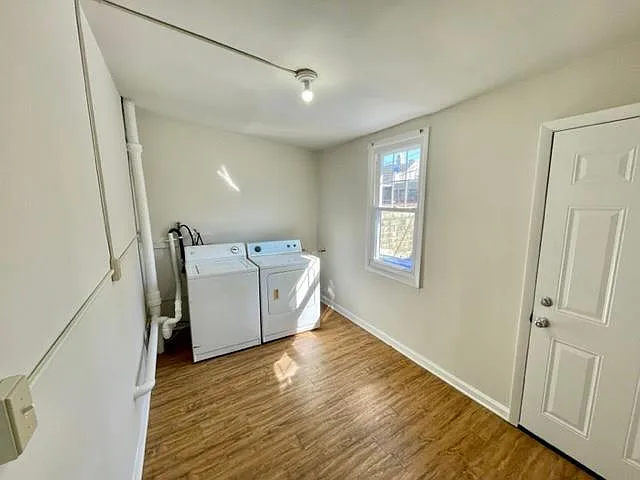 1301 Clarkson St — Photo 9
