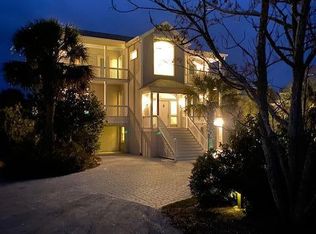 42 Harbor Dr N, Saint Helena Island, SC 29920