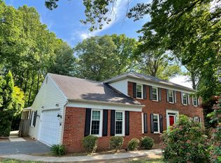 1303 Pellow Circle Trl, Herndon, VA 20170