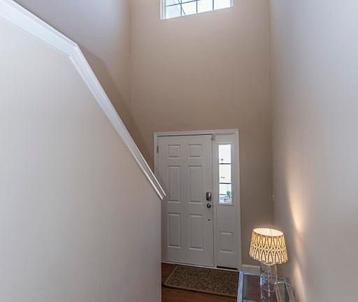 3rd image of 236 Longford Dr