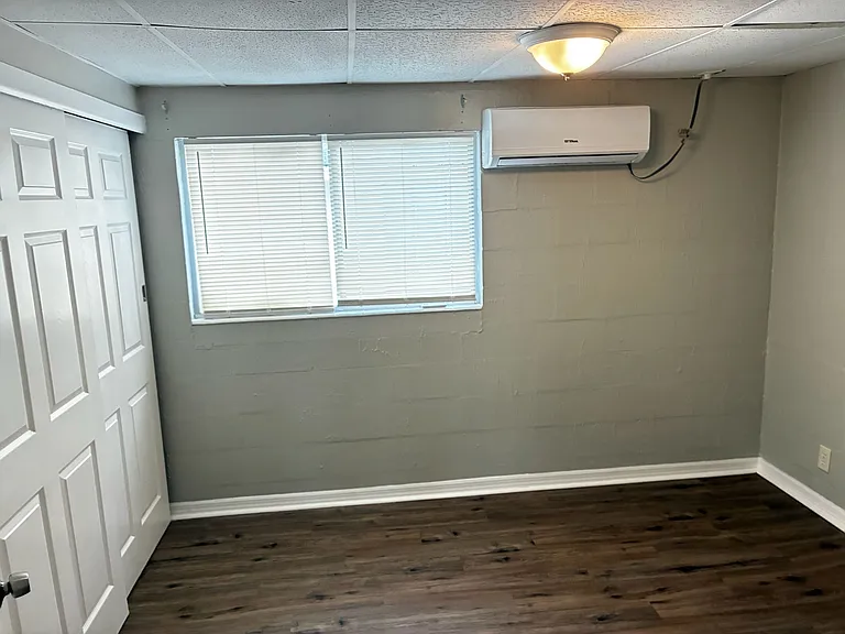 2146 Inwood Ter — Photo 13