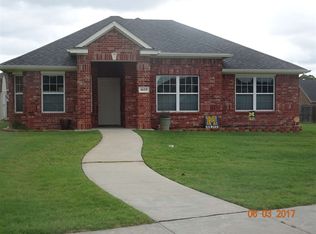 4615 Lakeshore Dr, Ardmore, OK 73401