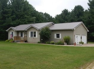 6918 W Walton, Blanchard, MI 49310