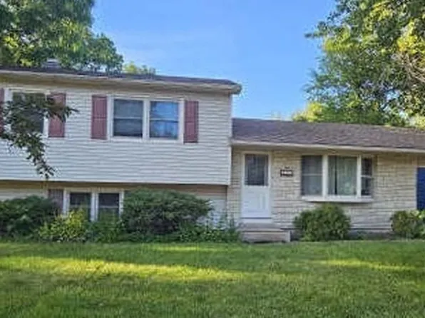 400 E Kansas St, Elburn, IL 60119