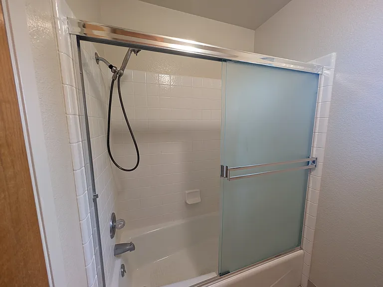 1008 Duffin Dr — Photo 4