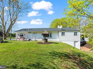 401 Pine St, Shoemakersville, PA 19555