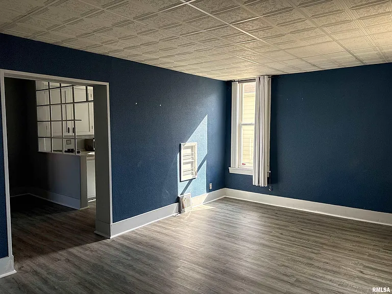 901 NE Glen Oak Ave #2 — Photo 4