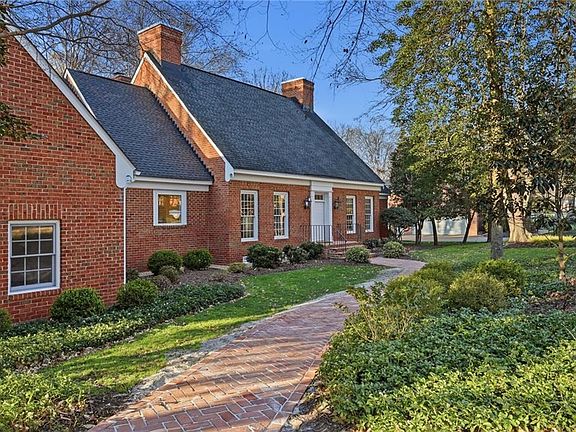 5th image of 124 Roffinghams Way