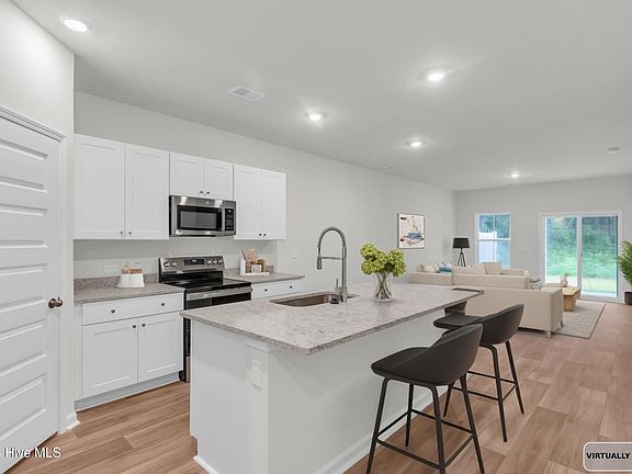 3rd image of 1207 Windy Grove Ln