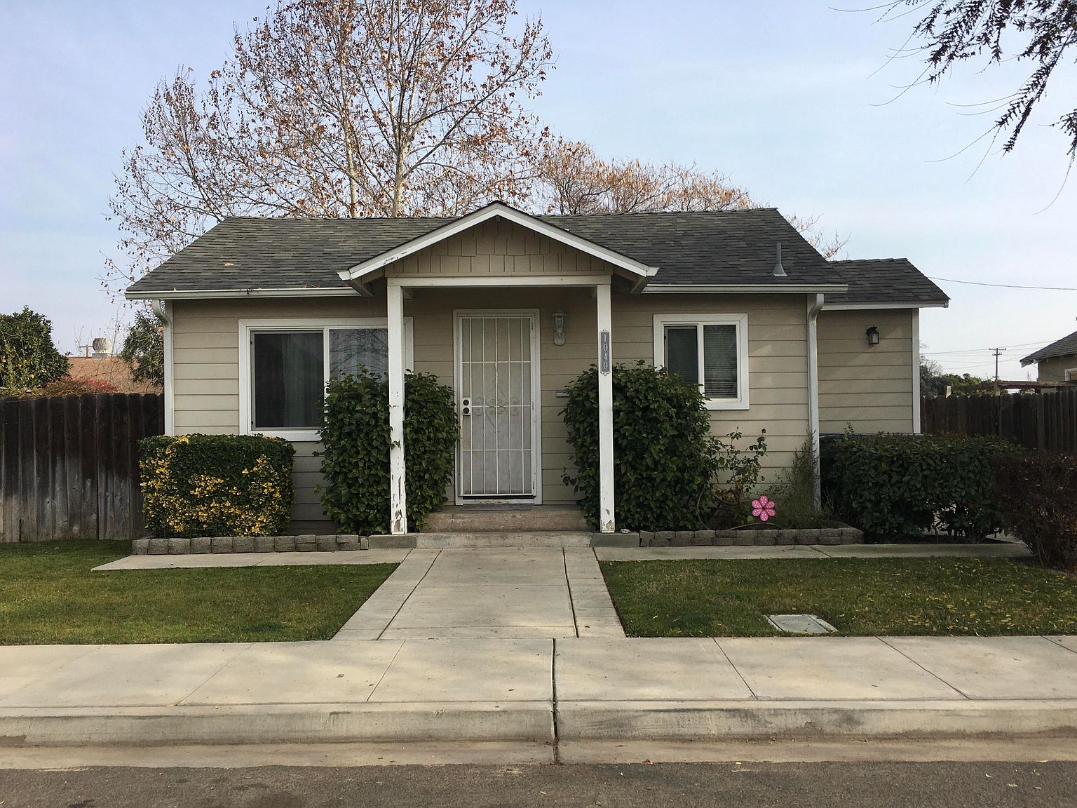 1040 S Cyrier Ave Reedley Ca 93654 Zillow
