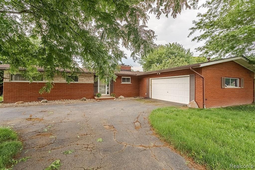 31600 Cyril Ave, Fraser, MI 48026 Zillow