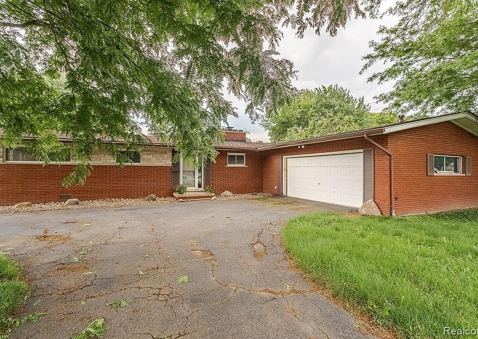 31600 Cyril Ave, Fraser, MI 48026 Zillow