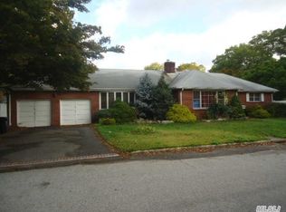 515 Kime Ave, West Islip, NY 11795