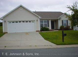 3816 Heather View Ln, Winston Salem, NC 27127