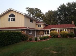 349 S Edgewood Ave, Wood Dale, IL 60191