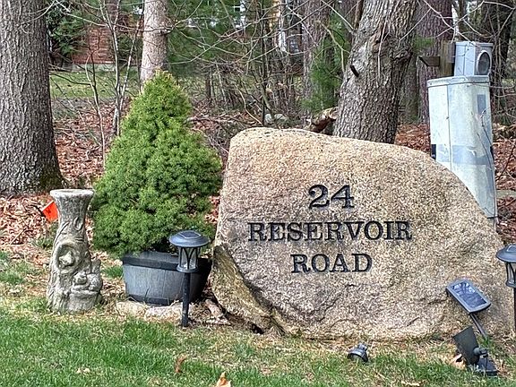 2nd image of 24 Reservoir Rd