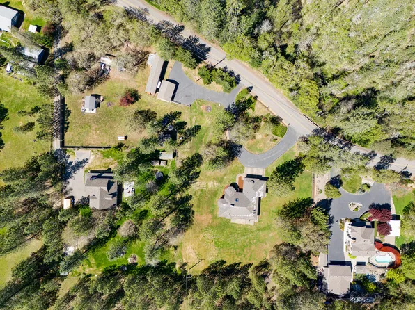 459 Savage Creek Rd, Grants Pass, OR 97527