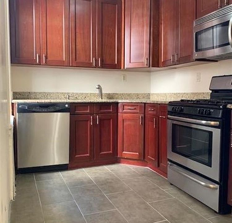 1st image of 4707 41st St APT 4C