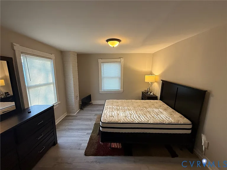 2209 Fairmount Ave — Photo 8