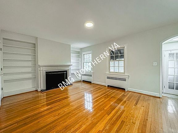4th image of 4412 Volta Pl NW