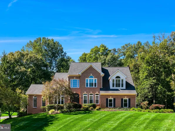 6606 Okeefe Knoll Ct, Fairfax Station, VA 22039