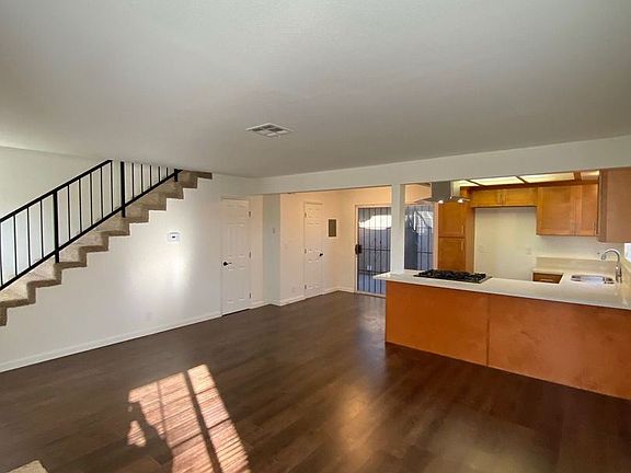 3rd image of 8115 Gardendale St #B