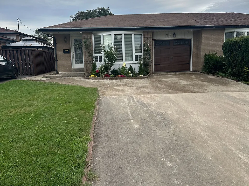 72 Cathcart Cres #UPPER