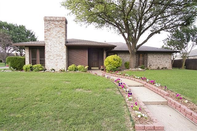 1st image of 3016 Bandolino Ln
