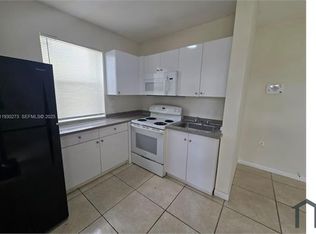 609 NW 7th Ave, Hallandale, FL 33009